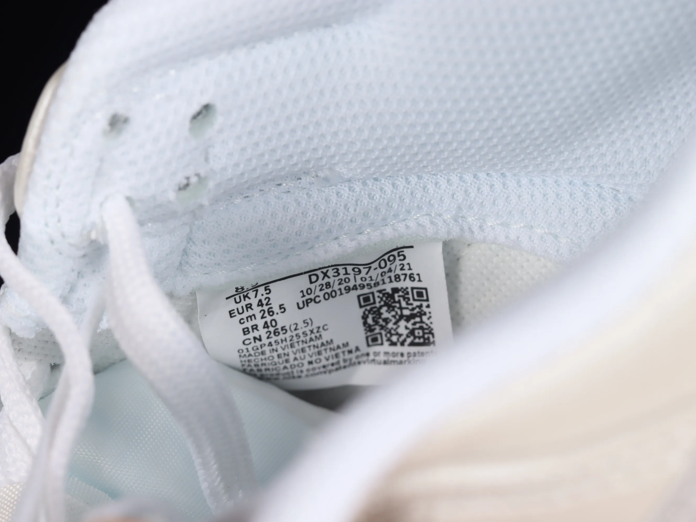 All Categories Nk SB Dunk Series Nk SB Dunk Low Low-top sneakers F version Nk Dunk Low "Metallic Silver" Metallic silver SB low-top sports and leisure sneakers DX3197-095